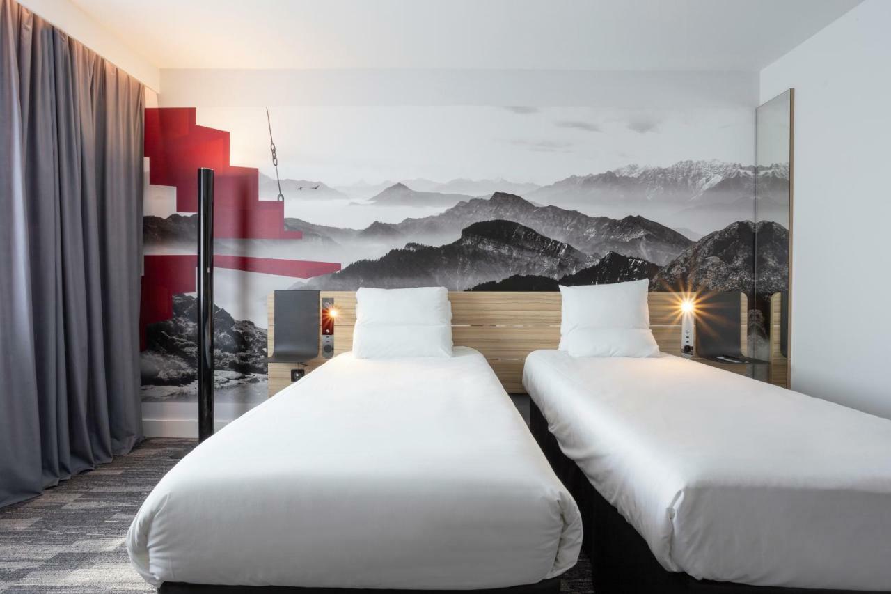 Novotel Annecy Centre Atria Esterno foto